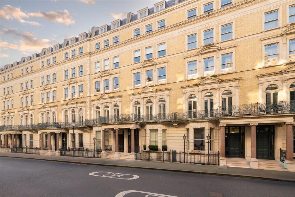4 bedroom apartment for sale in 1 De Vere Gardens, One Kensington Gardens, Kensington, London, W8
